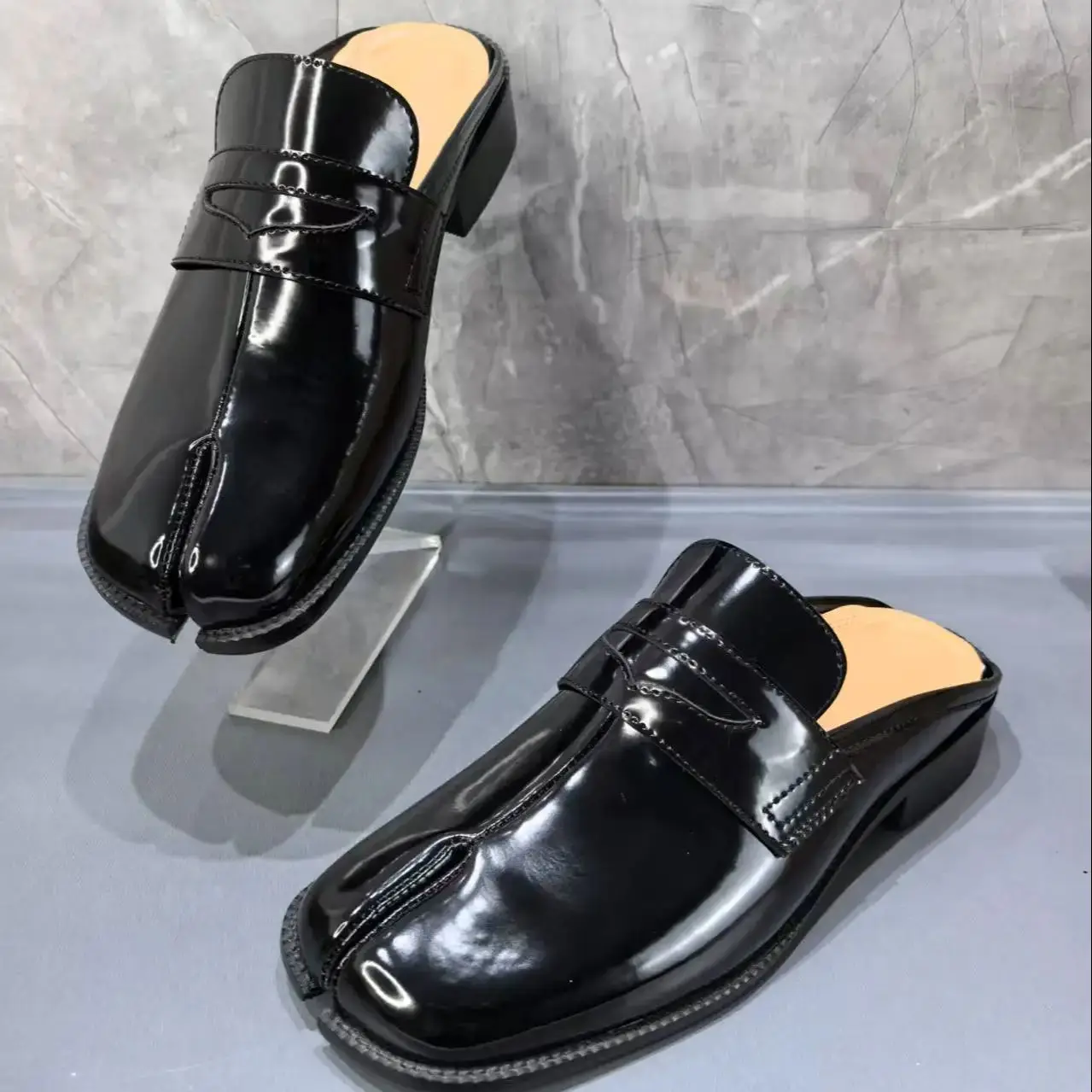 Split Toe Tabi Men's Slippers  - Shoes Heels Men ulasan dan harga